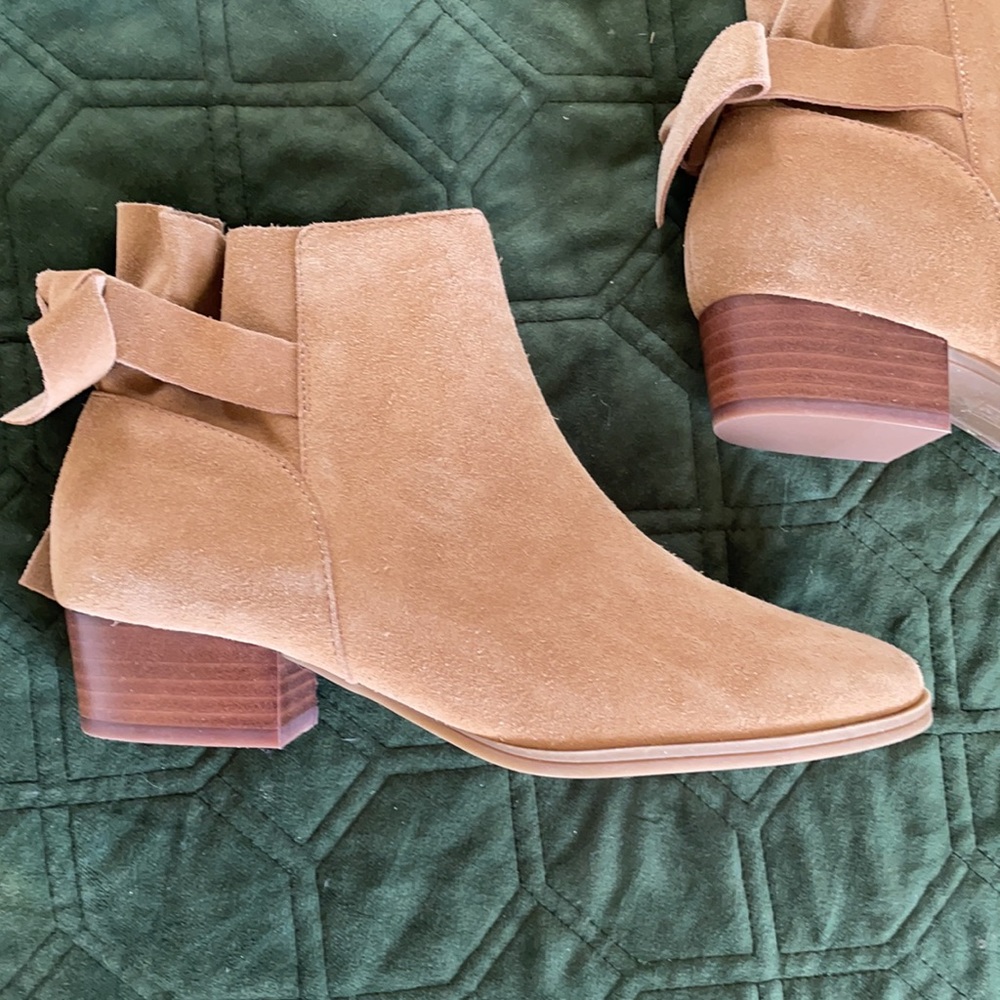 Aerosoles ankle boots NWT